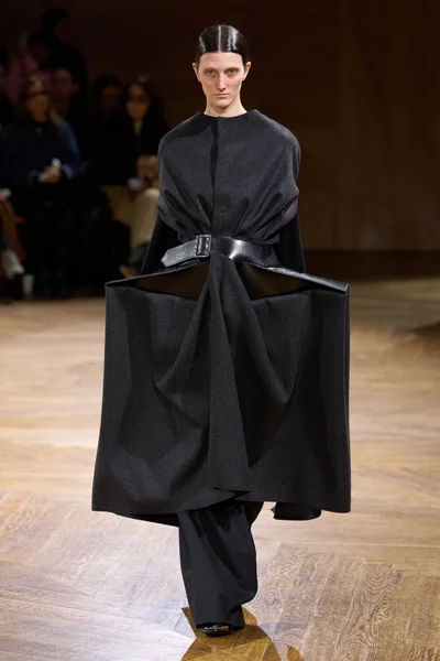 Look 38